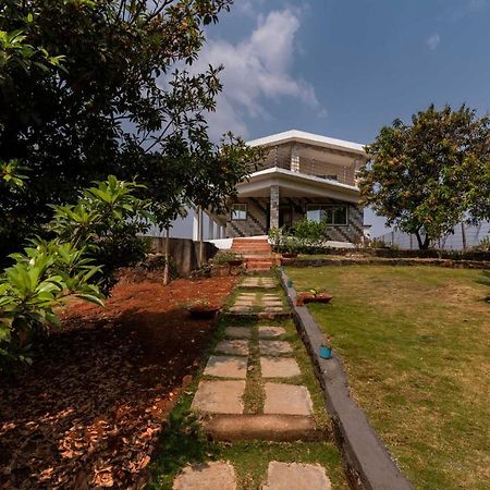 Aqua & Sage By Stayvista - Riverside Villa With Pool & Terrace Karjat Exterior foto