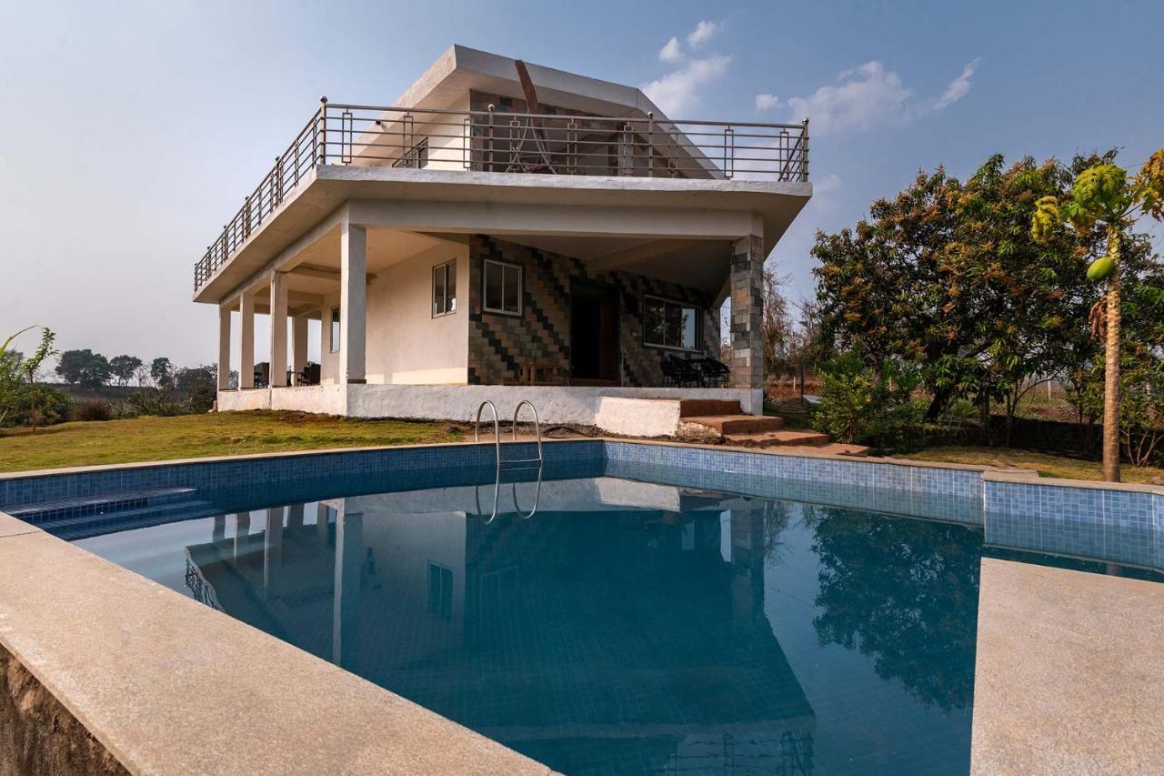 Aqua & Sage By Stayvista - Riverside Villa With Pool & Terrace Karjat Exterior foto